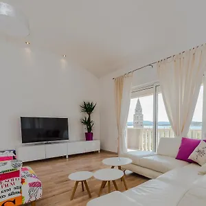 Kampanel Apartament Turanj
